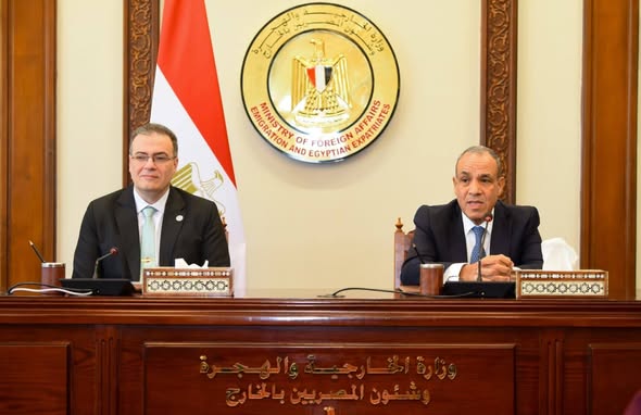 وزير الخارجية