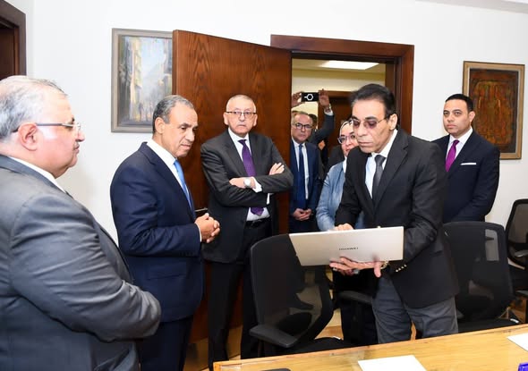 وزير الخارجية