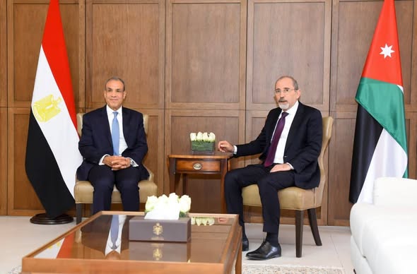 وزير الخارجية