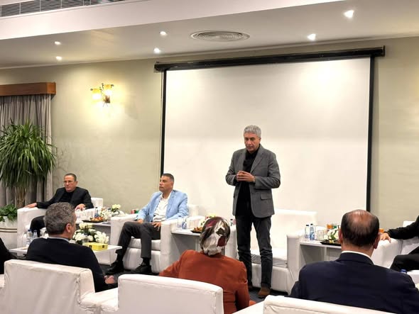 وزير السياحة