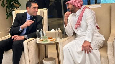 وزير الشباب والرياضة