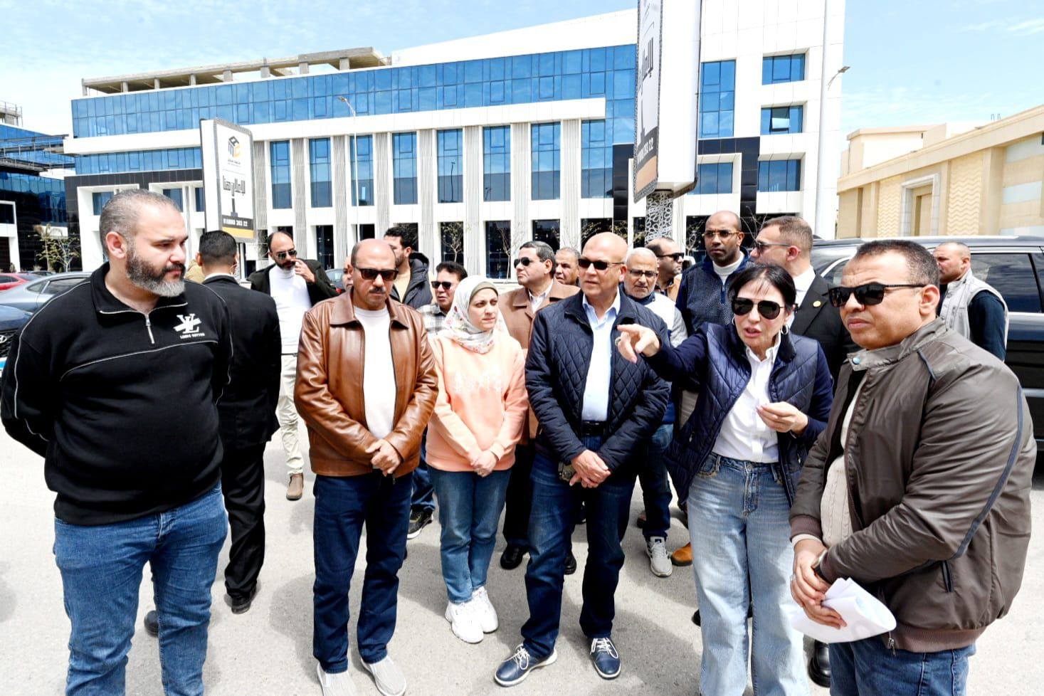 وزيرة الاسكان