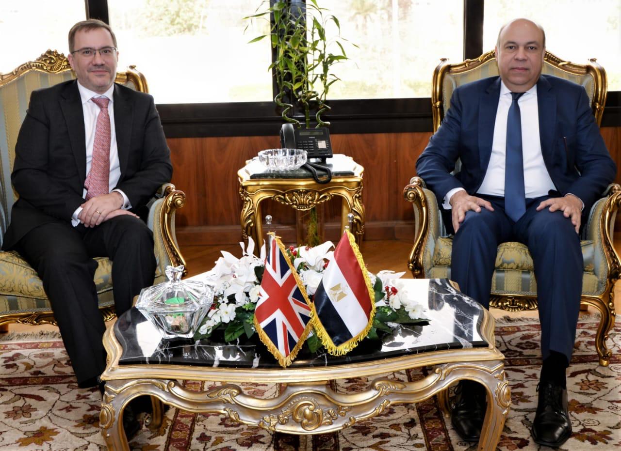 وزير الطيران المدني