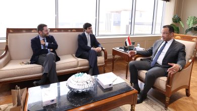 وزير الاتصالات